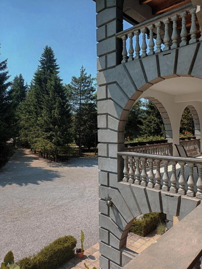 Vacation Home Keskic Velika Gata Buitenkant foto