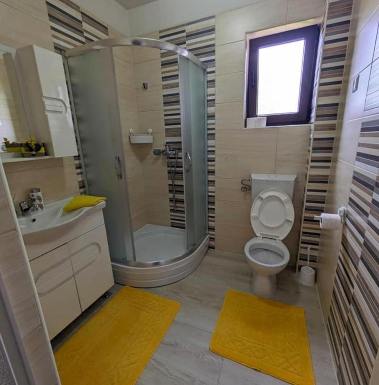 Vacation Home Keskic Velika Gata Buitenkant foto