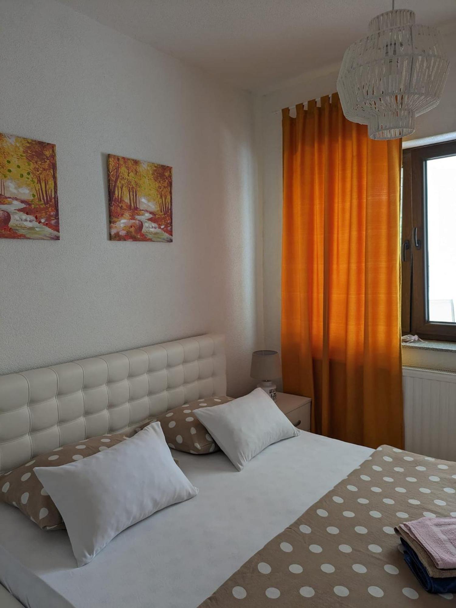 Vacation Home Keskic Velika Gata Buitenkant foto