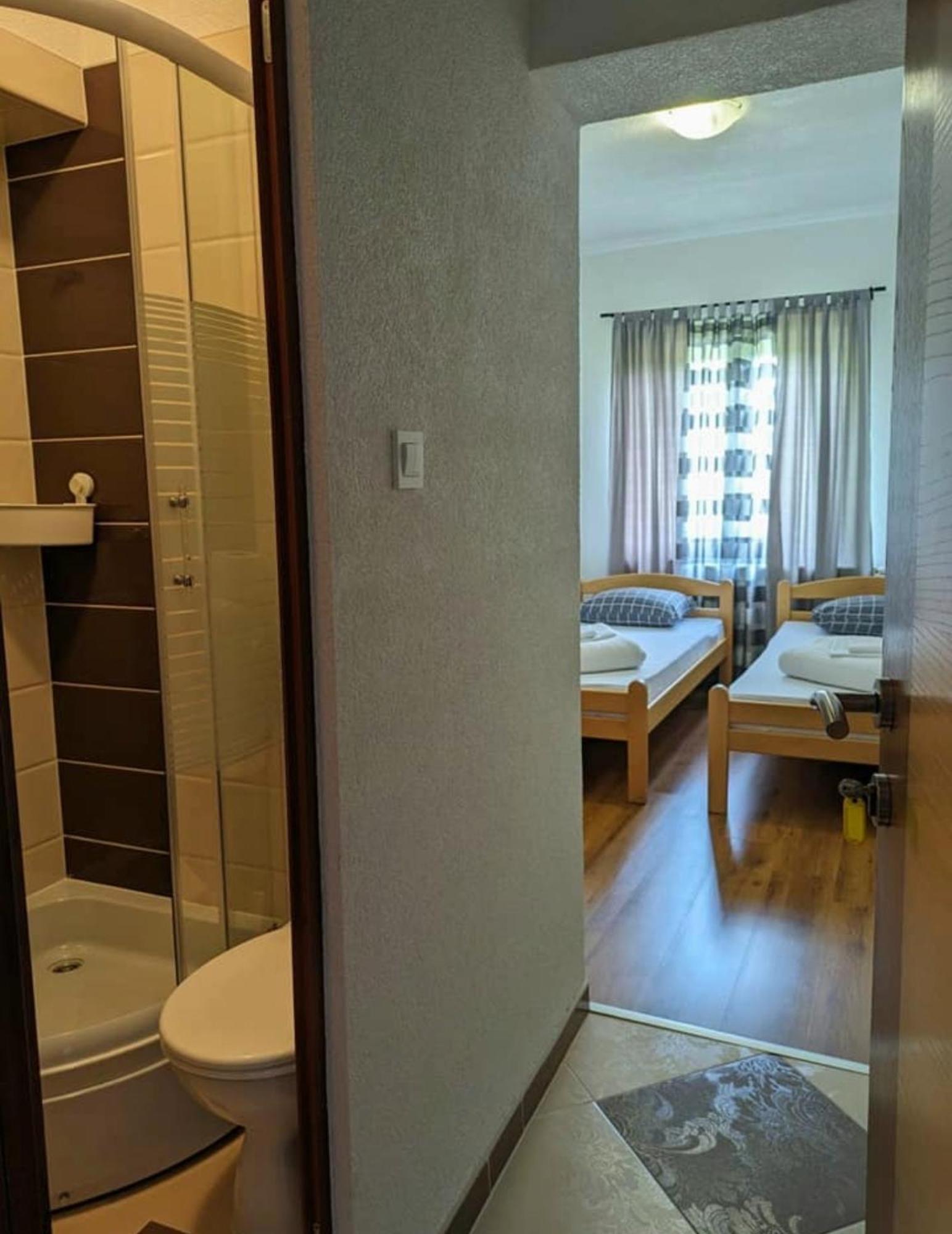 Vacation Home Keskic Velika Gata Buitenkant foto